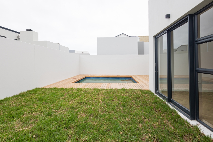 4 Bedroom Property for Sale in Sandown Western Cape